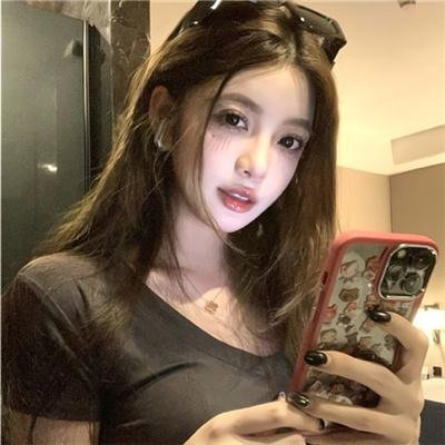 娇娃偷情海报