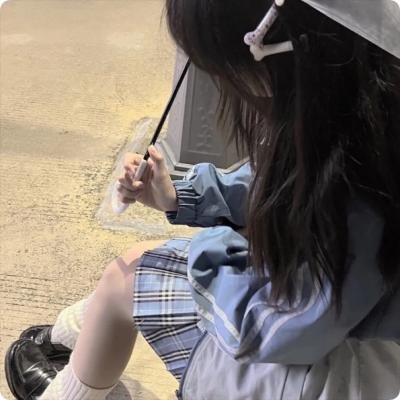 冷月海报